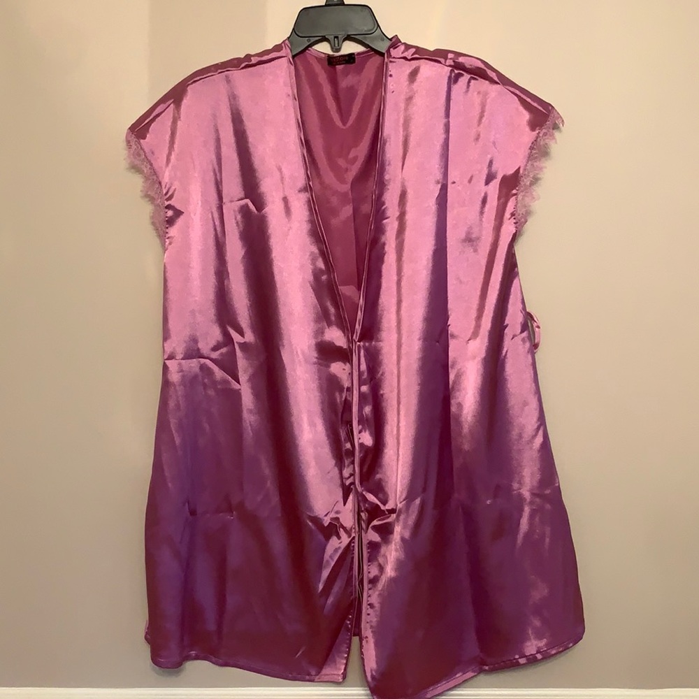Avidlove woman’s sexy lingerie. Satin pink XL bathrobe.